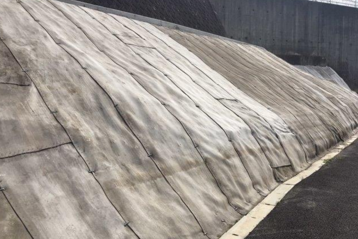 法面保護施工完了写真